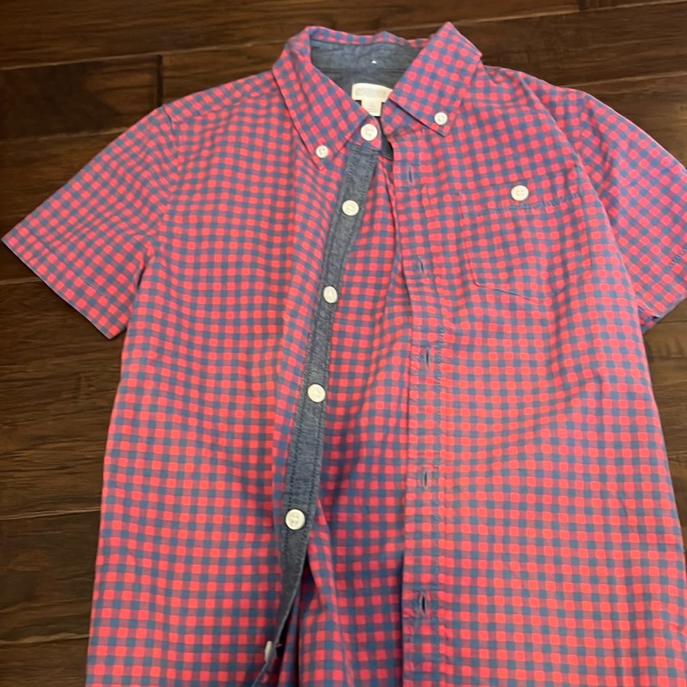 Short sleeve button up shirt